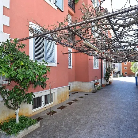 Διαμέρισμα Fuer 2 Personen Ca 32 Qm In Rovinj, Istrien Istrische Riviera *